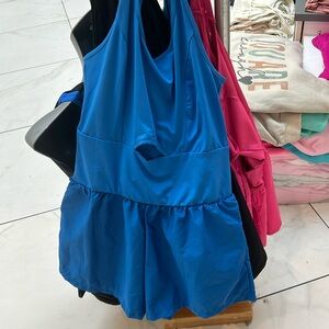 Same. Style as the black one but in the beautiful electric blue!